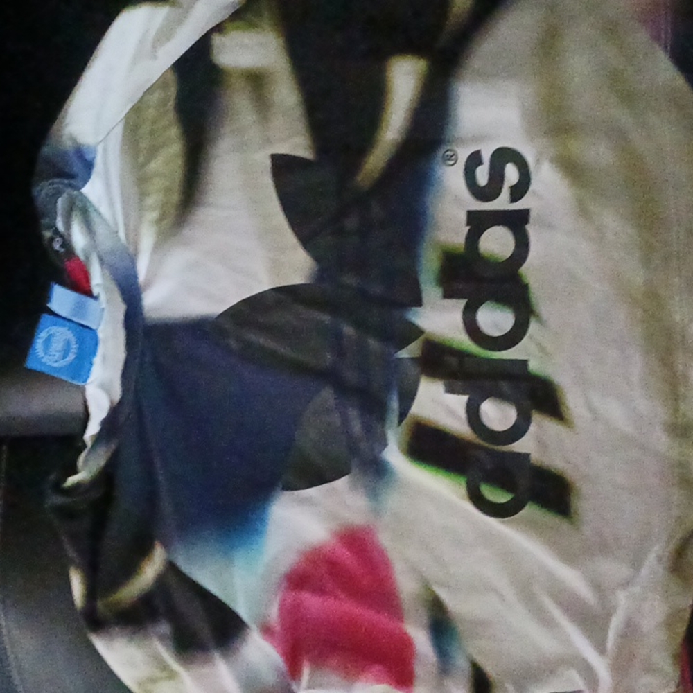 😍Adidas crop top women multicolor😍